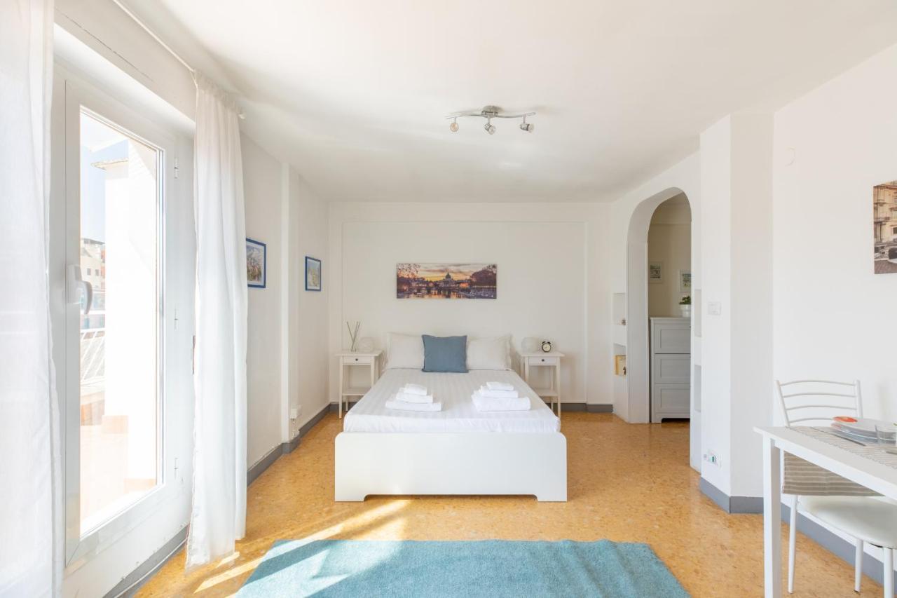 Iflat Shiny Penthouse In Balduina Apartment Rome Bagian luar foto